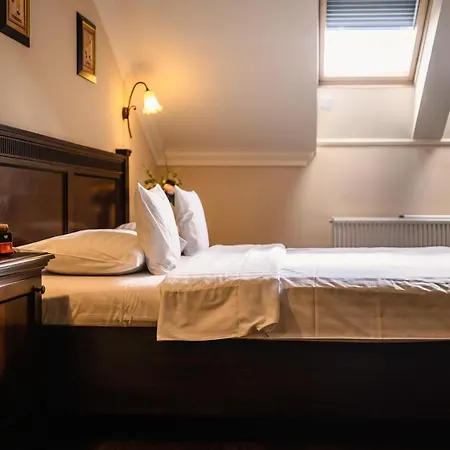 Iosefin Aparthotel 4*